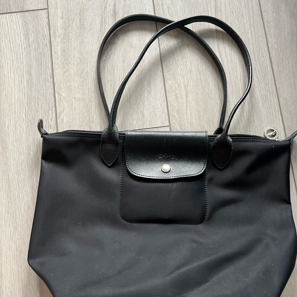 Like new ALL black medium Longchamp tote.